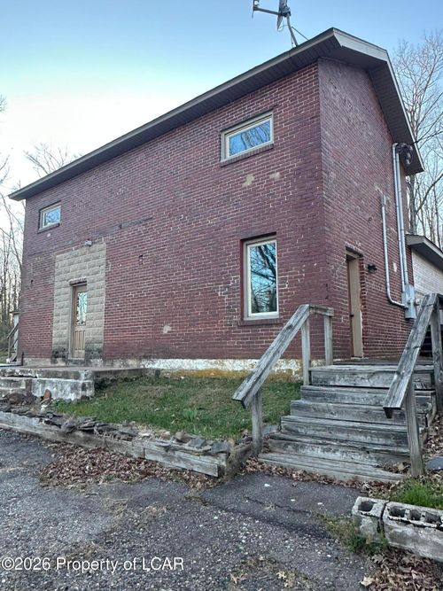 1695 State Route 940, Hazleton, PA, 18202 | Card Image