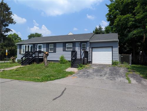 201 Hill Ave, Syracuse, NY, 13211-1761 | Card Image
