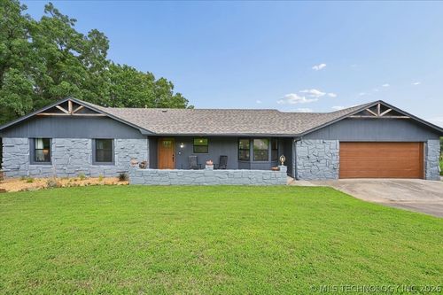 201 Oak Ridge Dr, Sand Springs, OK, 74063-8913 | Card Image