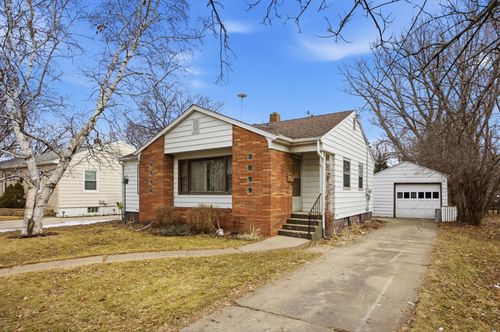 312 16th Street S, Moorhead, MN, 56560 | Card Image