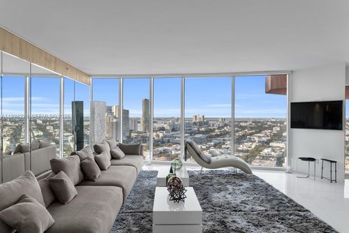 apt-3105-300 S Pointe Dr, Miami Beach, FL, 33139-7390 | Card Image