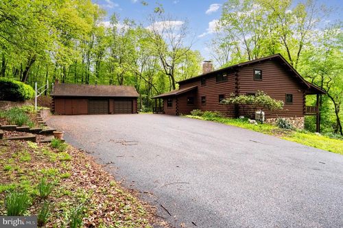 60 Mcelwee Rd, DAUPHIN, PA, 17018-9652 | Card Image
