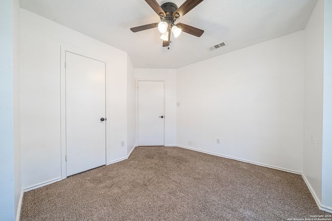 9907 Autumn Vly, House other with 4 bedrooms, 3 bathrooms and null parking in Converse TX | Image 21