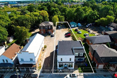 250 Main St, King, ON, L0G1T0 | Card Image