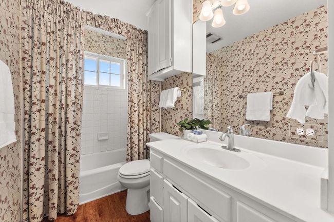 558 Peterson Ln, House other with 4 bedrooms, 3 bathrooms and 5 parking in Lakeway TX | Image 20