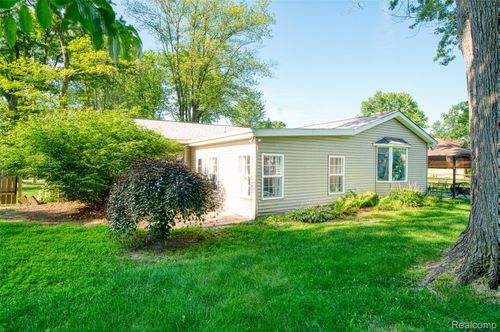 1192 Oakmont Dr, Temperance, MI, 48182-9563 | Card Image