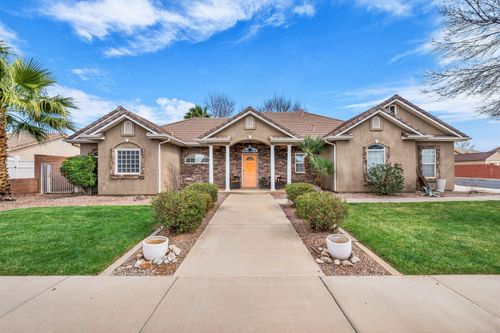 1045 S Red River Rd, Washington, UT, 84780-2033 | Card Image