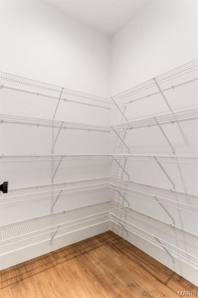 Walk-in pantry! | Image 31