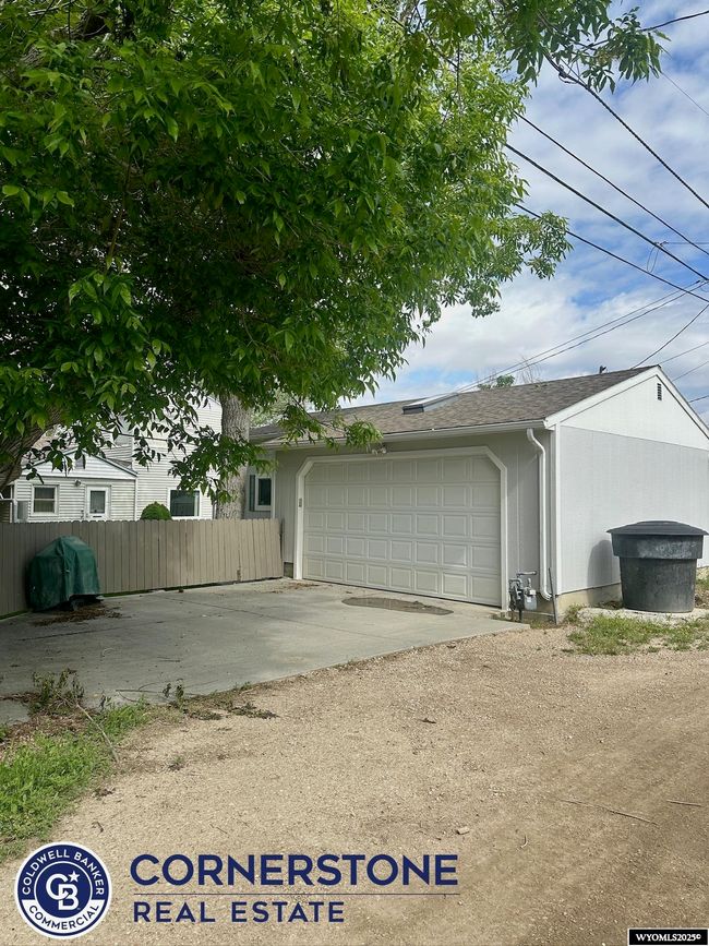 1819 S Washington St, House other with 3 bedrooms, 1 bathrooms and null parking in Casper WY | Image 4