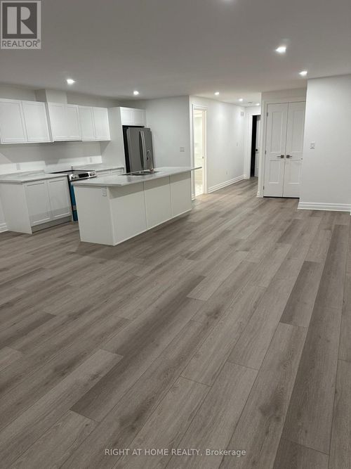 upper-7491 Marvel Drive, Niagara Falls (Brown), ON, L2H3V8 | Card Image