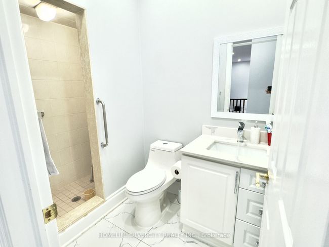 12 Larkdale Terr, Condo with 2 bedrooms, 3 bathrooms and 1 parking in Brampton ON | Image 12