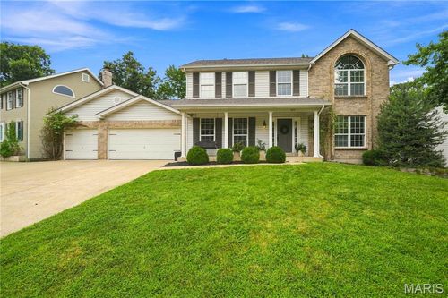 429 Beacon Point Ln, Wildwood, MO, 63040-1812 | Card Image