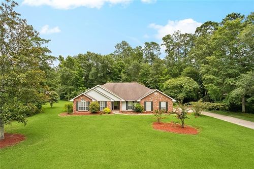 61272 Timberbend Dr, Lacombe, LA, 70445-2864 | Card Image