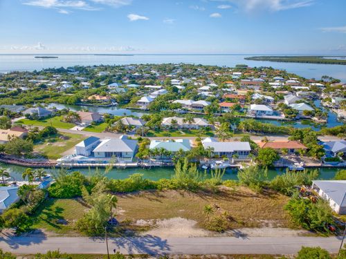 20822 1st Ave, Cudjoe Key, FL, 33042-4001 | Card Image