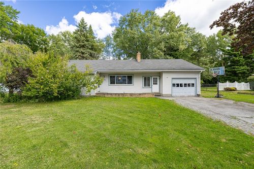 862 Hinchey Rd, Gates, NY, 14624-2739 | Card Image