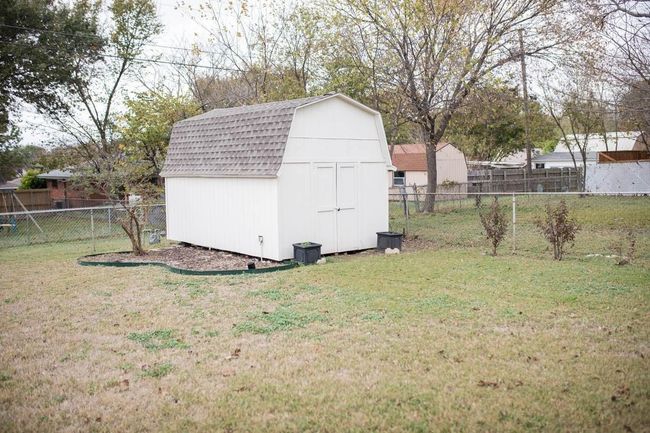 1505 Yucca St, House other with 3 bedrooms, 2 bathrooms and null parking in Midlothian TX | Image 17