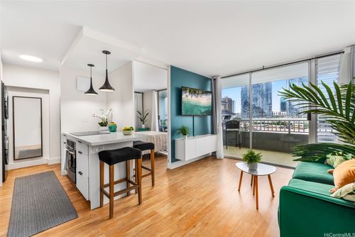 apt-702-1122 Elm St, Honolulu, HI, 96814-2208 | Card Image