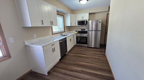 321 Buffalo St, Delano, MN, 55328-9207 | Card Image