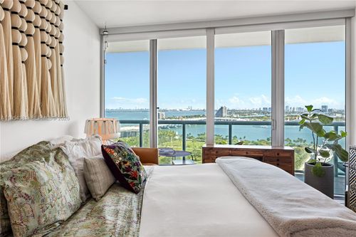 apt-2009-888 Biscayne Blvd, Miami, FL, 33132-1514 | Card Image