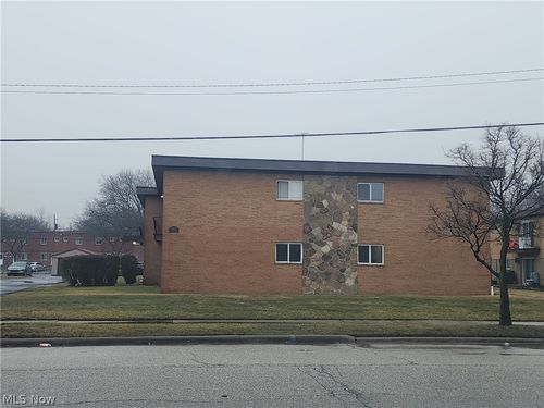 102-26680 Tungsten Rd, Euclid, OH, 44132-2943 | Card Image