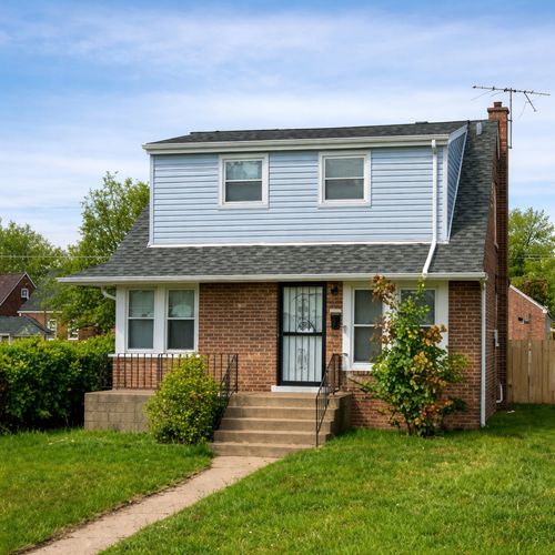 11056 S State Line Rd, Chicago, IL, 60617-6836 | Card Image