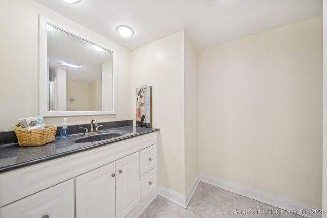 Guest Bathroom with Walk-in Shower | Image 14