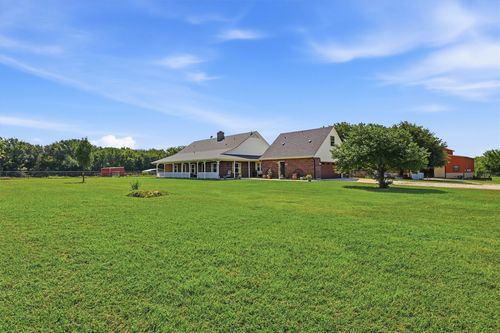 1226 County Road 243, Collinsville, TX, 76233-2554 | Card Image