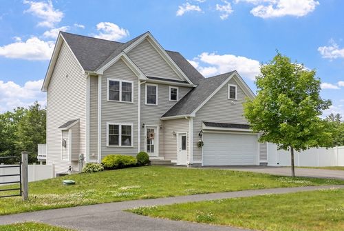 19 Lighthouse Ln, Westminster, MA, 01473-1336 | Card Image