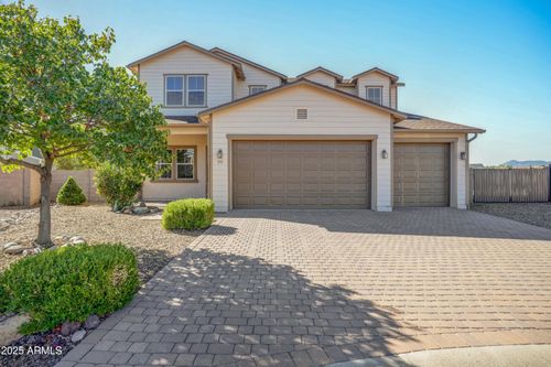 955 N Ceballos Ct, Dewey, AZ, 86327-7280 | Card Image