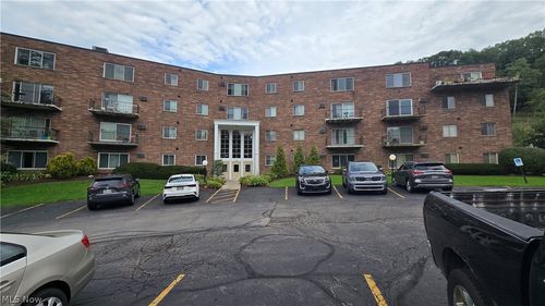 202-315 Solon Rd, Chagrin Falls, OH, 44022-3351 | Card Image