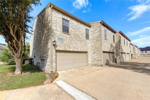 3050-3050 Holly Hall St, Houston, TX, 77054-4133 | Card Image