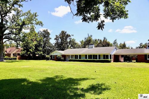 1728 Lake St, Lake Providence, LA, 71254-5208 | Card Image