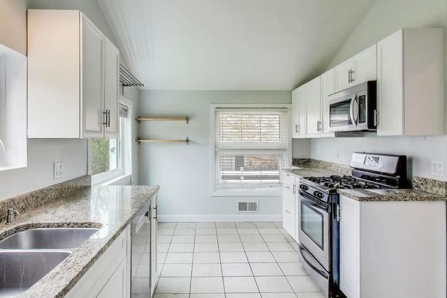 3119 Wilmette Ave, House other with 3 bedrooms, 2 bathrooms and 2 parking in Wilmette IL | Image 8