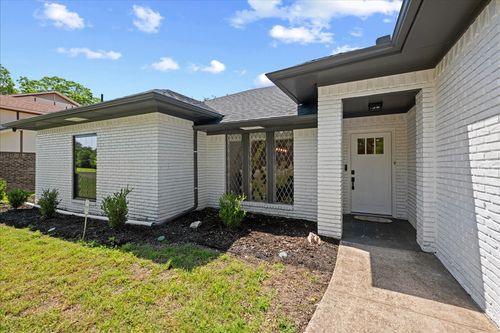 5856 Winding Woods Trl, Dallas, TX, 75227-2815 | Card Image
