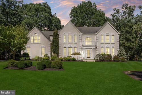 2 Franklin Ct, SOUTHAMPTON, NJ, 08088-9064 | Card Image