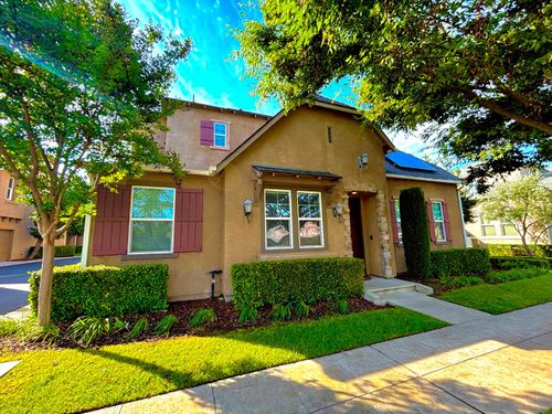 4056 Trenton Ave, Clovis, CA, 93619-5066 | Card Image