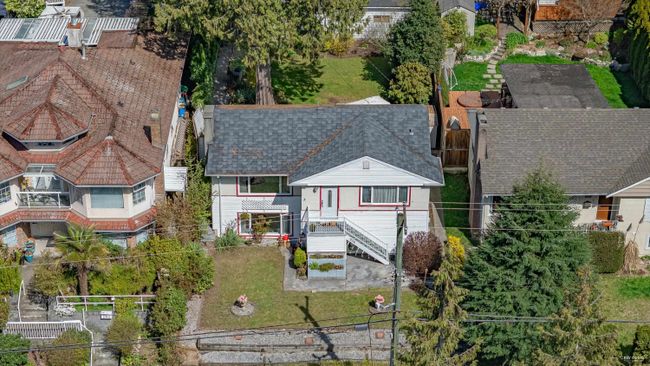 234 W 23 Rd Street, House other with 4 bedrooms, 2 bathrooms and 2 parking in North Vancouver BC | Image 6