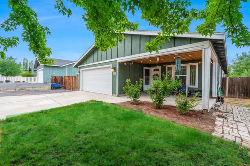 2555 Timber Ave, Redmond, OR, 97756-8021 | Card Image