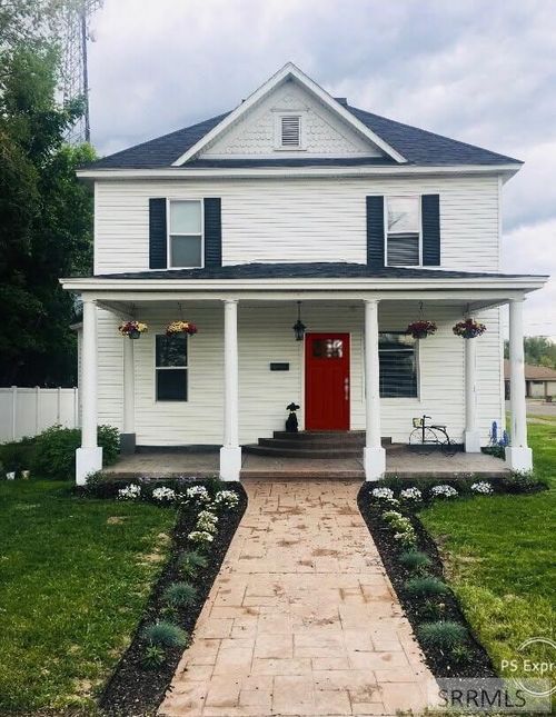 95 N Spruce St, Blackfoot, ID, 83221-2152 | Card Image