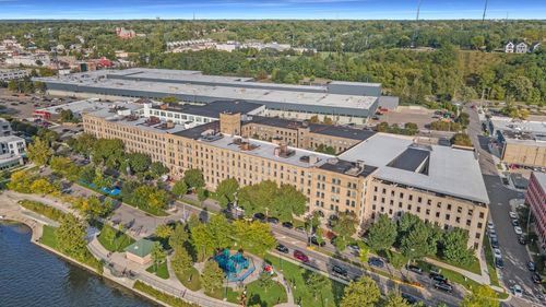 0-940 Monroe Ave, Grand Rapids, MI, 49503-1456 | Card Image