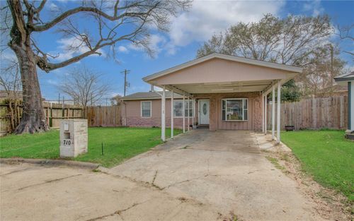 710 Banton St, Channelview, TX, 77530-3402 | Card Image