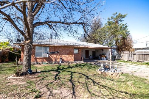 306 Hickory St, Roscoe, TX, 79545-2842 | Card Image