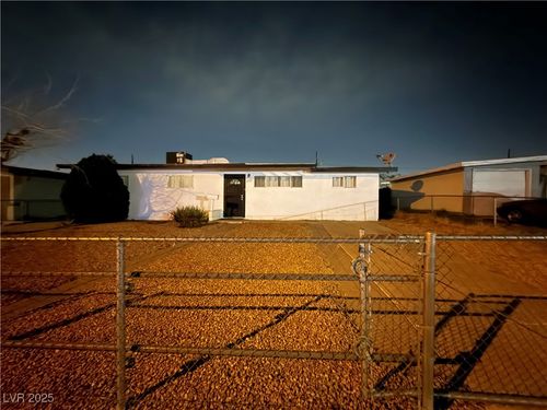 2721 Webster St, North Las Vegas, NV, 89030-5465 | Card Image