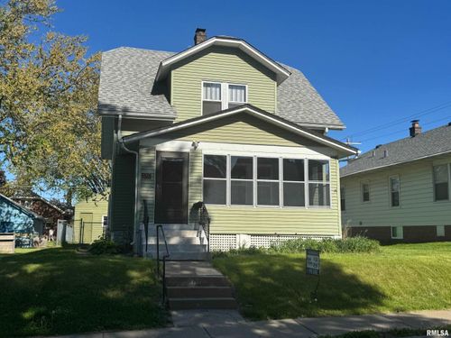 2207 Wilkes Ave, Davenport, IA, 52804-2344 | Card Image