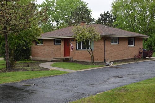 1012 Elsie Ave, Gurnee, IL, 60031-1863 | Card Image