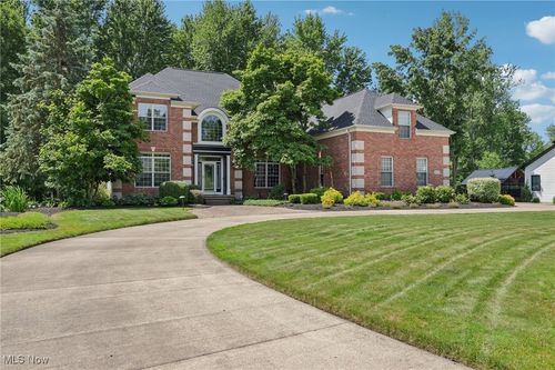 29279 Hampshire Pl, Westlake, OH, 44145-6748 | Card Image