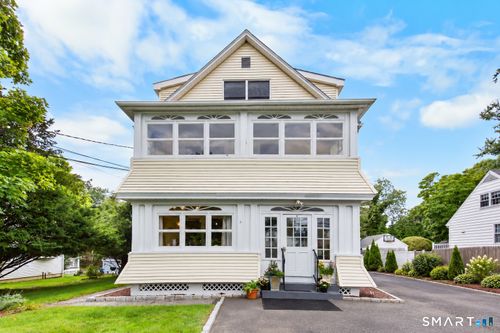19 Maple Ave N, Westport, CT, 06880-4131 | Card Image
