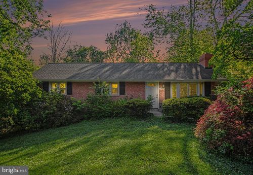 7409 Lake Dr, MANASSAS, VA, 20111-1950 | Card Image