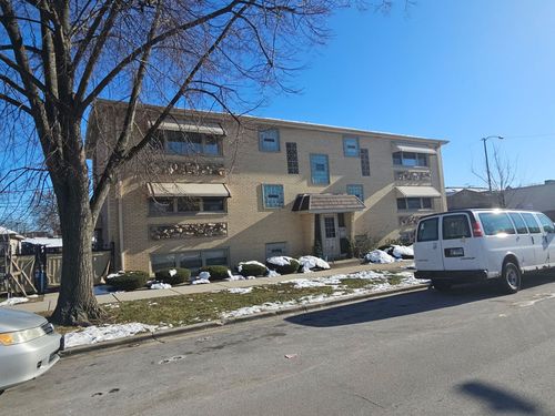 apt-2n-7356 W Addison St, Chicago, IL, 60634-3452 | Card Image