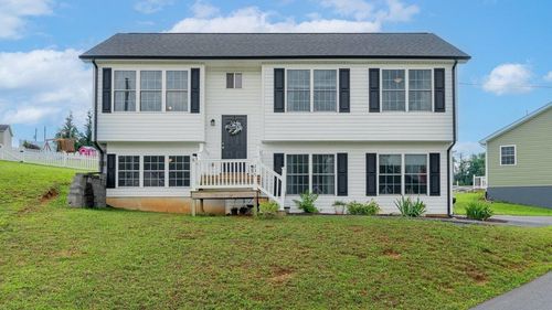 235 Locustdale Loop, SHENANDOAH, VA, 22849-1272 | Card Image